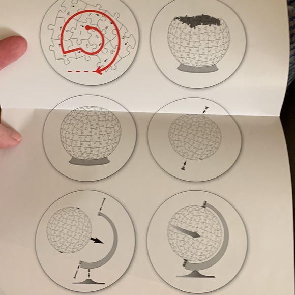 New in box Ravensburger 3D earth globe puzzle with stand sealed 550 pieces NEW - Picture 5 of 7